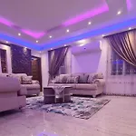 شقق سكنيه فندقيه مودرن علي النيل